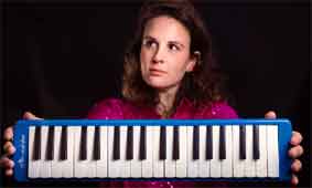 Read more about the article Jazzlights #13 Danielle Friedman Trio @ Zur Glühlampe